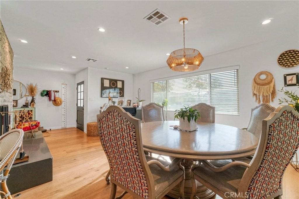 5247 W 138th St - Photo 4 of 26