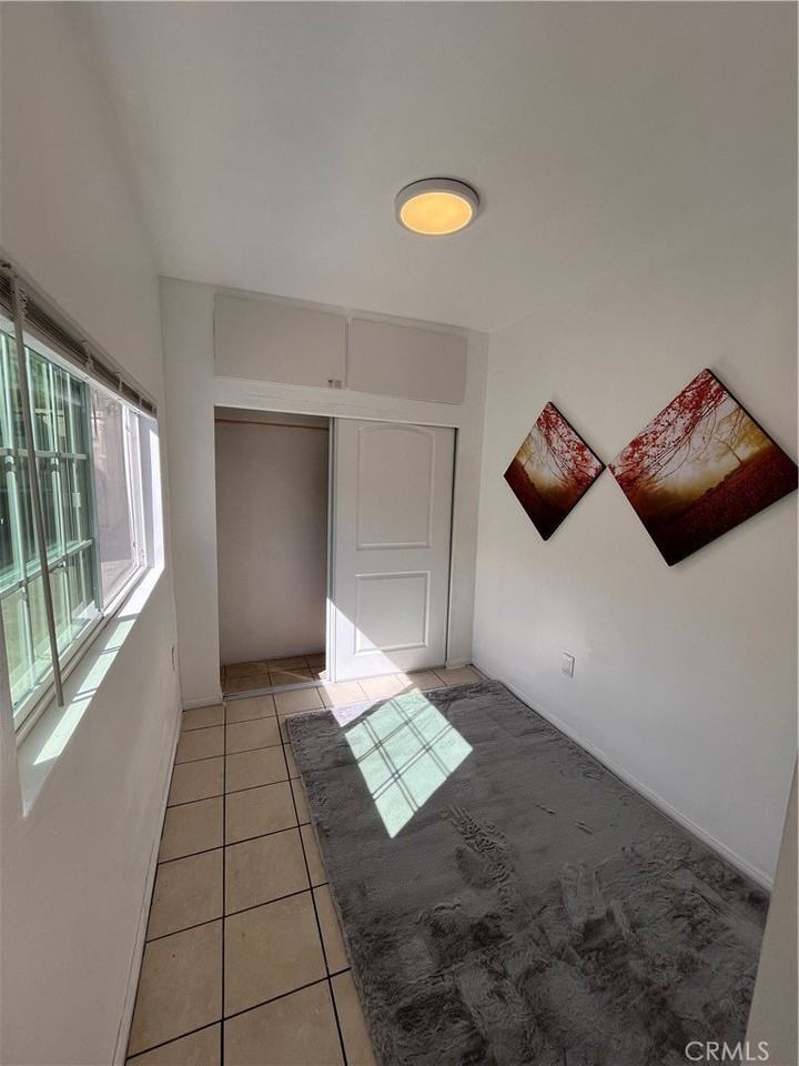 8561 Orion Ave - Photo 6 of 16