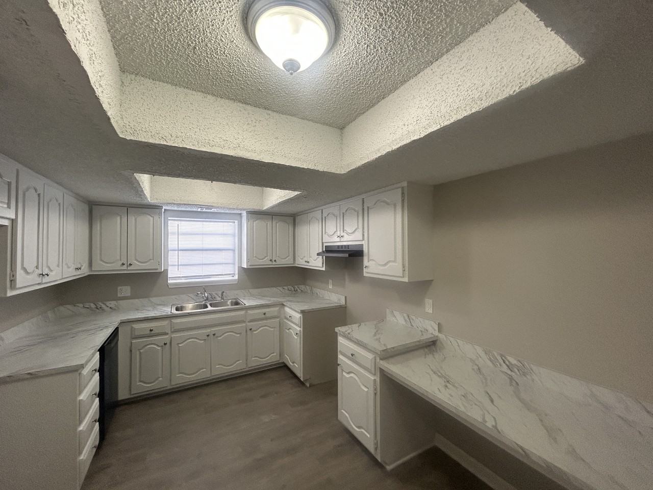 2003 N 29th St - Photo 2 of 18