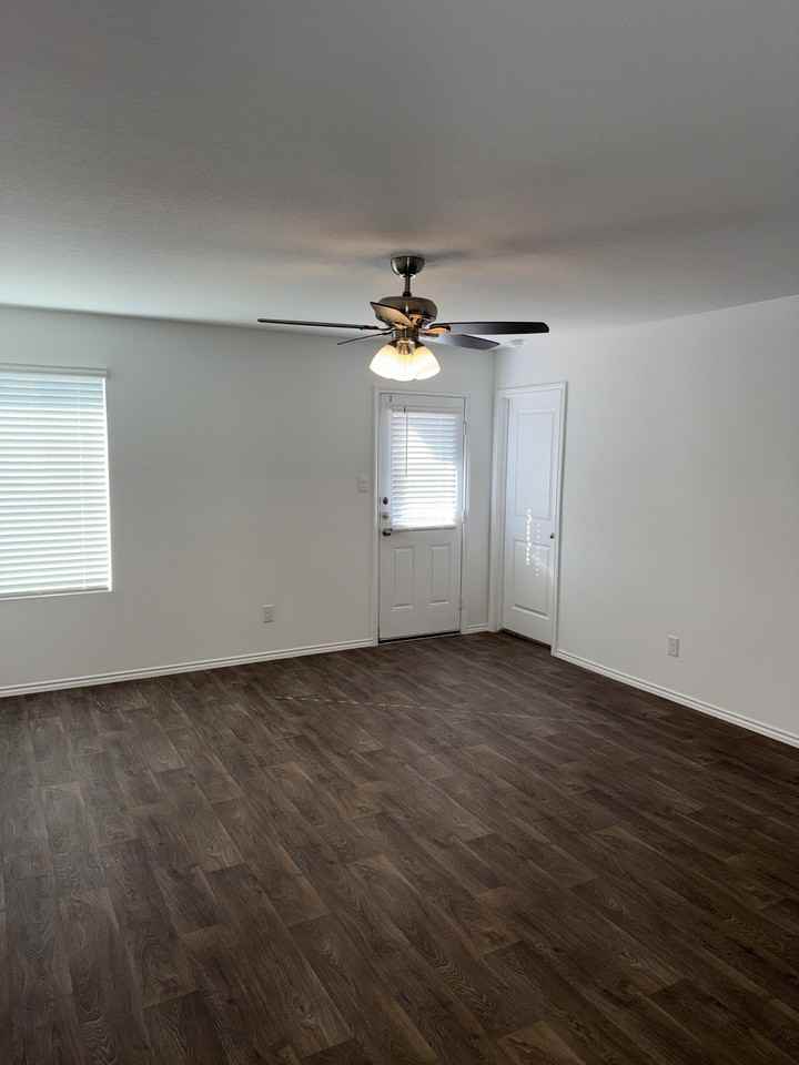 4206 Paprika Grv - Photo 4 of 19