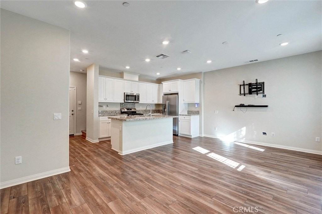 26417 Choral Ln - Photo 6 of 39