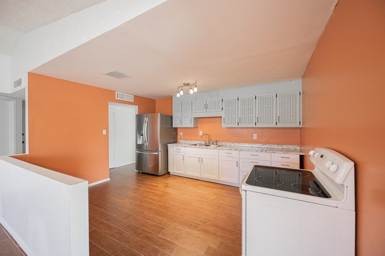 3629 E Blanche Dr - Photo 7 of 20