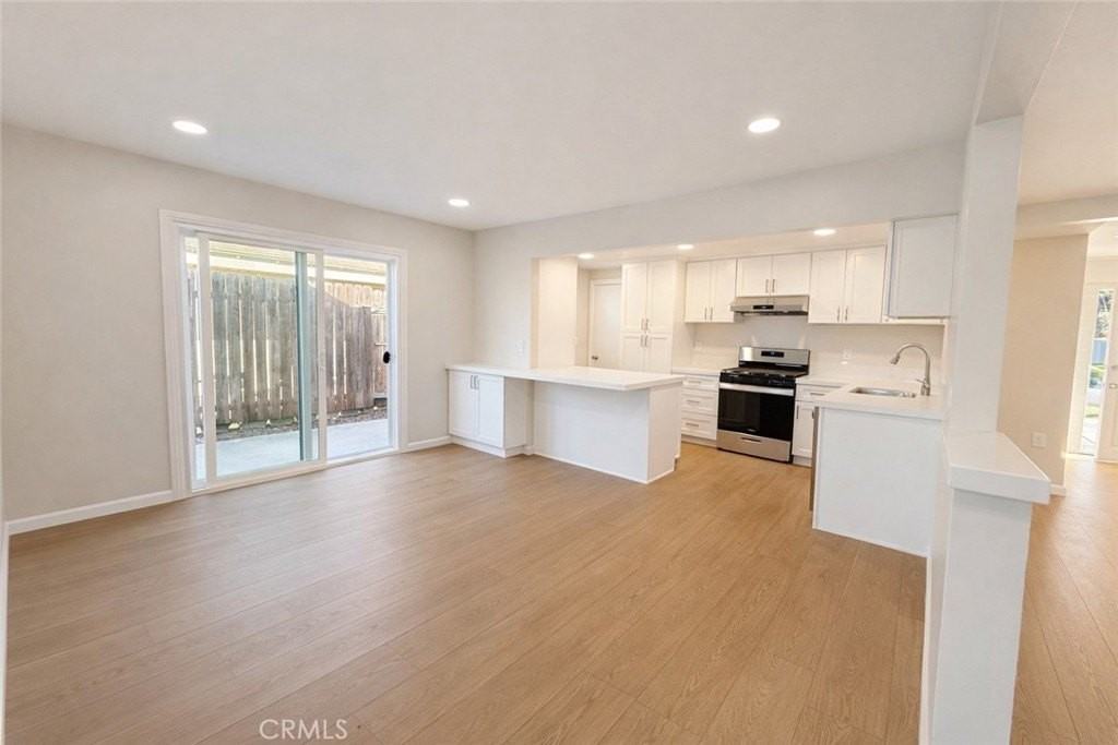 19121 La Guardia St - Photo 4 of 19