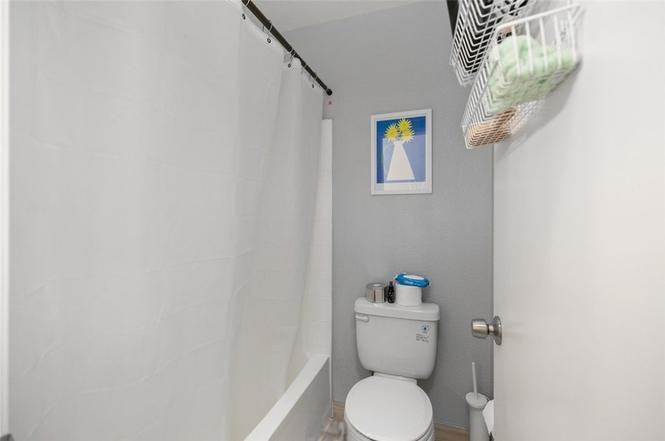 8718 E Indian Hills Rd - Photo 5 of 12