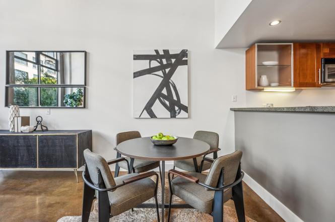 200 Townsend St - Photo 2 of 17