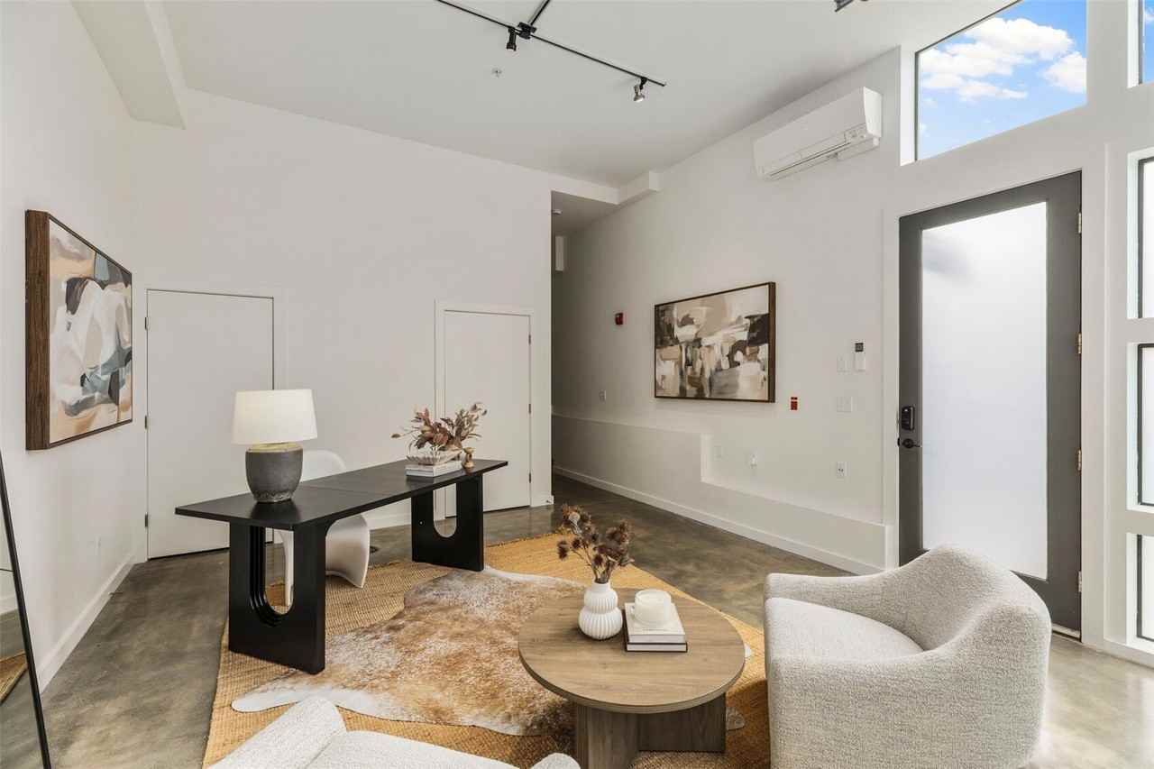 623 Aloha St - Photo 2 of 16