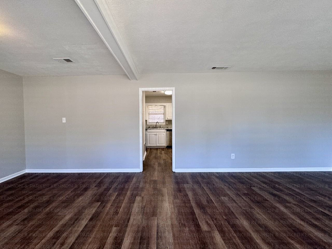 5315 Grady Dr - Photo 2 of 16