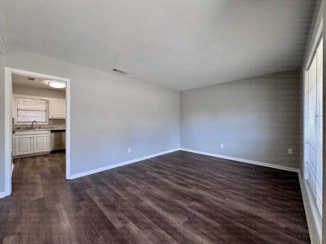 5315 Grady Dr - Photo 3 of 16