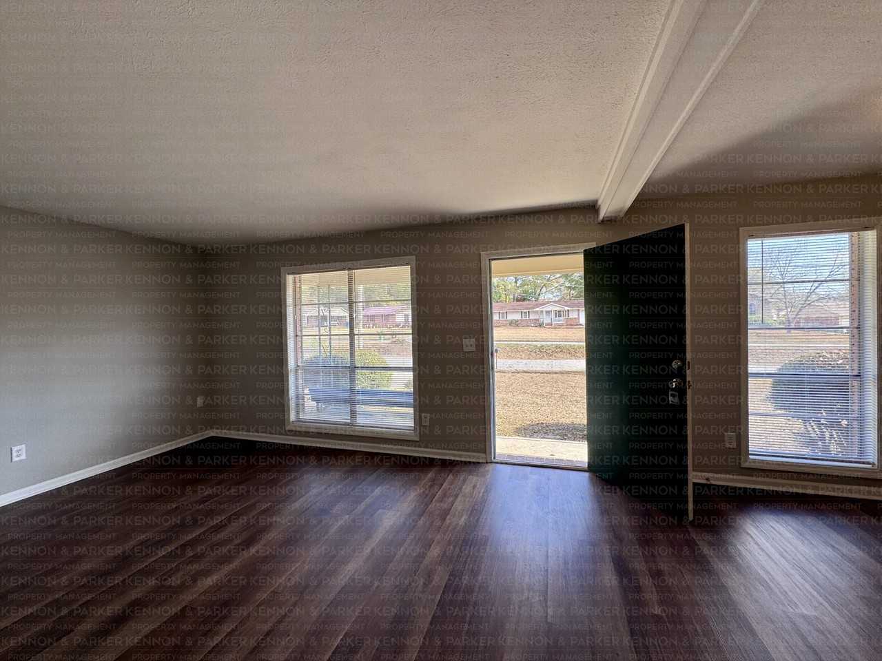 5315 Grady Dr - Photo 5 of 16