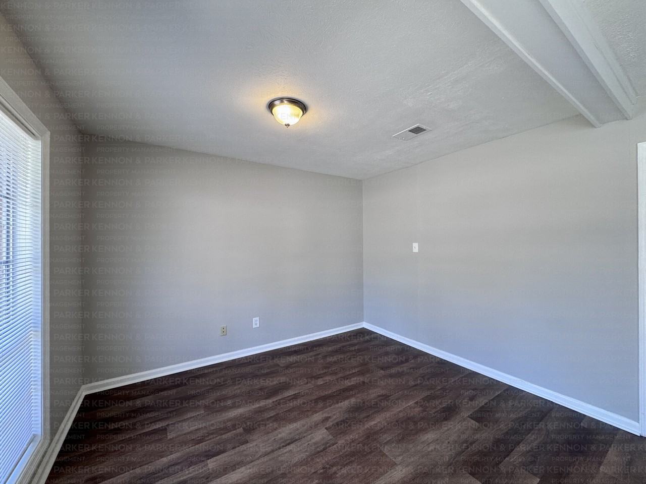 5315 Grady Dr - Photo 6 of 16