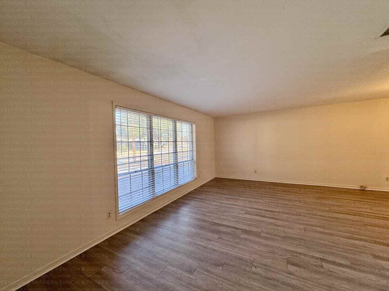 3802 Meadowlark Dr - Photo 4 of 24