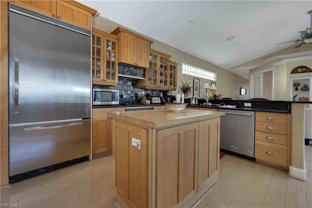 5065 Kensington High St - Photo 6 of 18