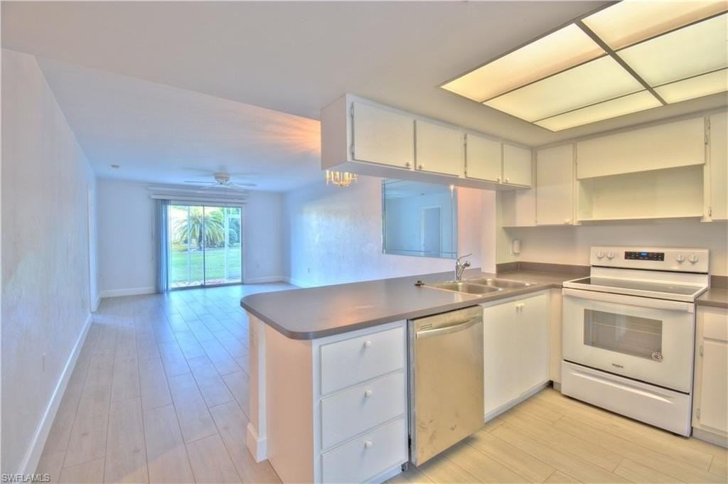 2330 Naples Trace Cir Unit 9-903 #9-903 - Photo 4 of 20