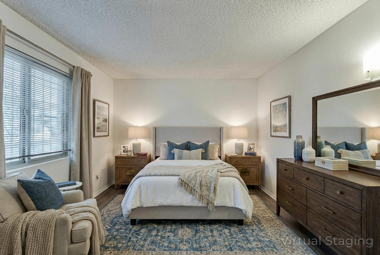 749 E 6th St - Photo 2 of 27