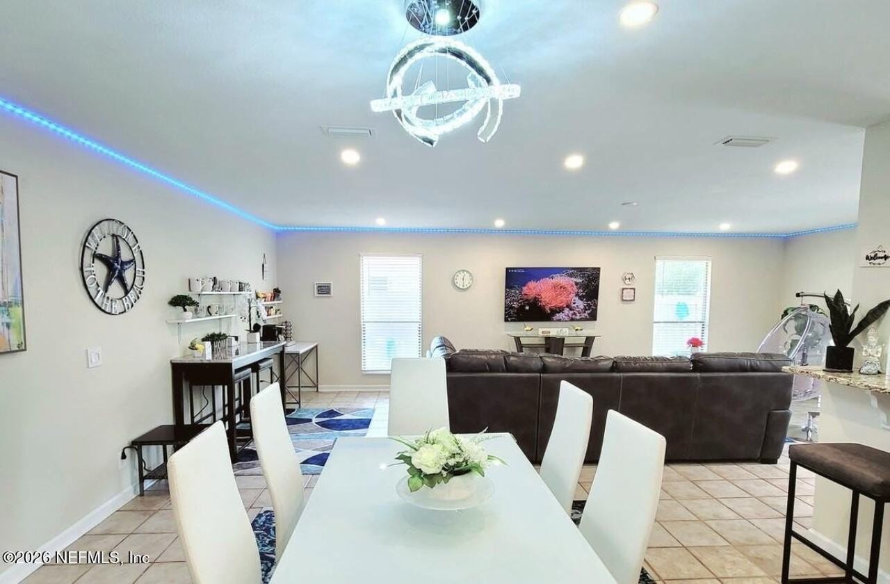 780 Ashwood St - Photo 3 of 16