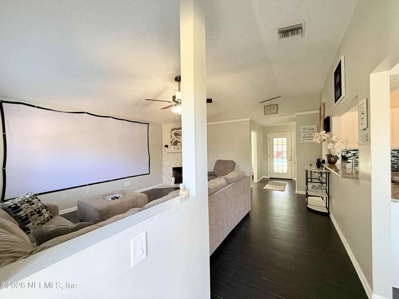 7748 Pepper Cir E - Photo 5 of 30