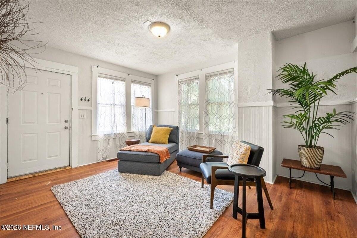 1623 Minerva Ave - Photo 6 of 22