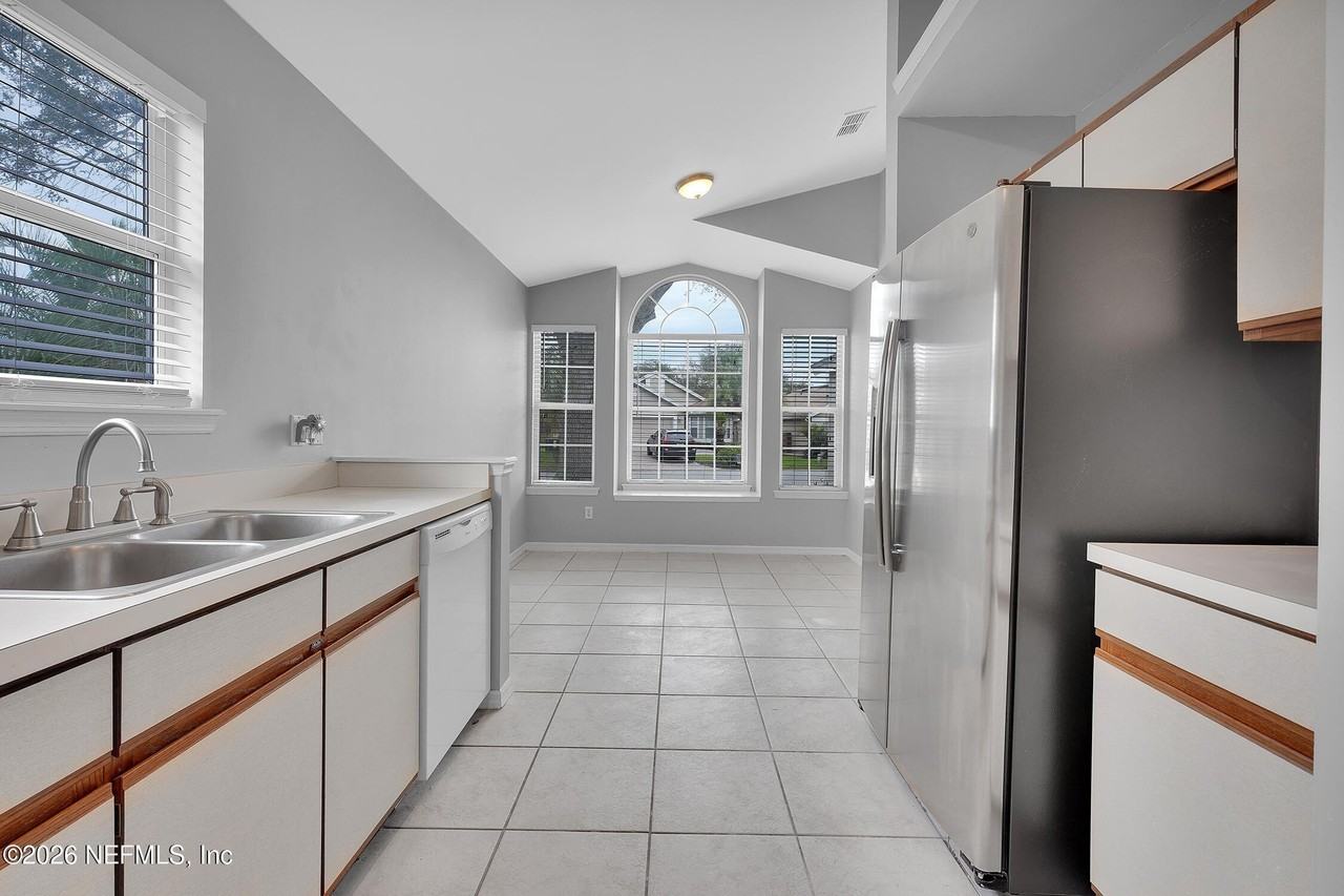 133 Patrick Mill Cir - Photo 4 of 28