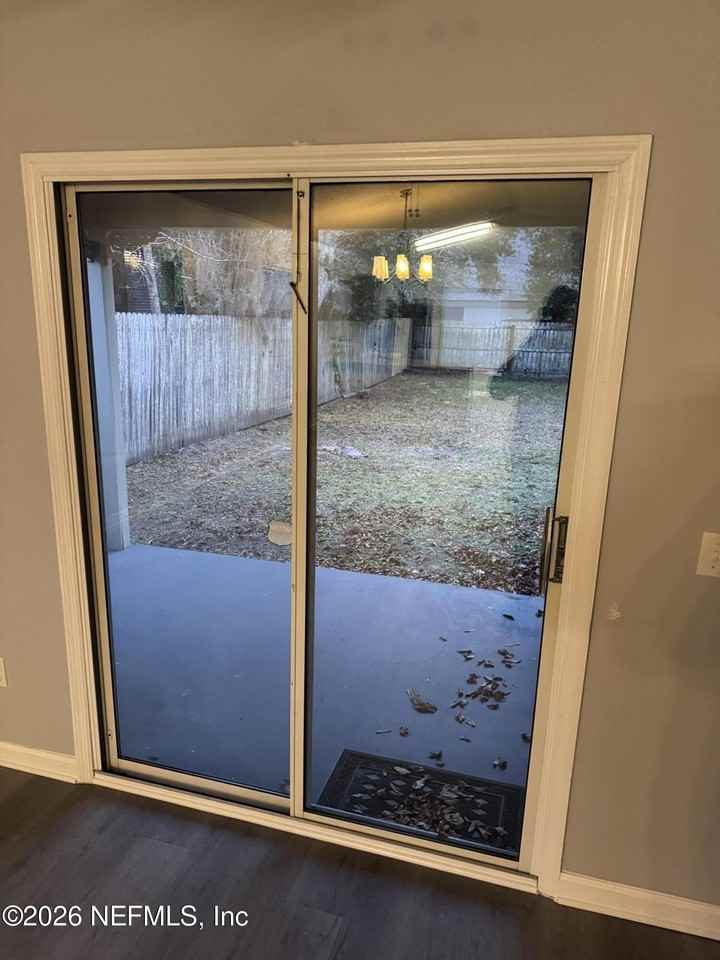 5558 Oak Crossing Dr - Photo 4 of 17