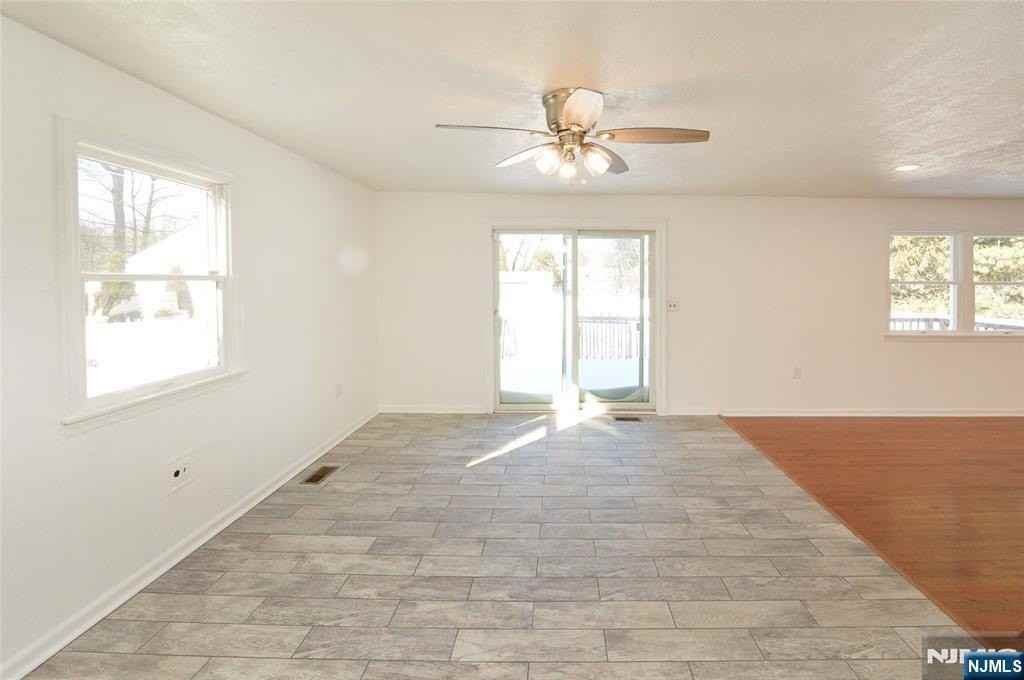 205 Rambler Ave - Photo 6 of 23