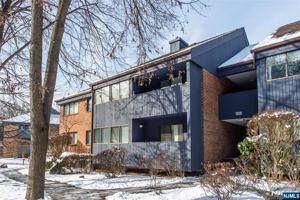 featured image of 4125 Hilltop Rd