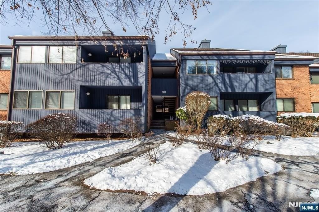 4125 Hilltop Rd - Photo 2 of 17