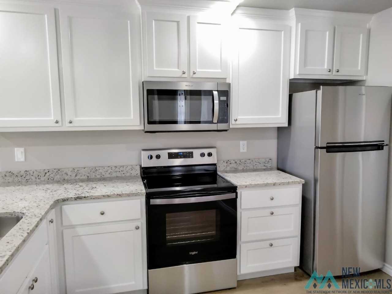 3136 Westminster Dr - Photo 7 of 13