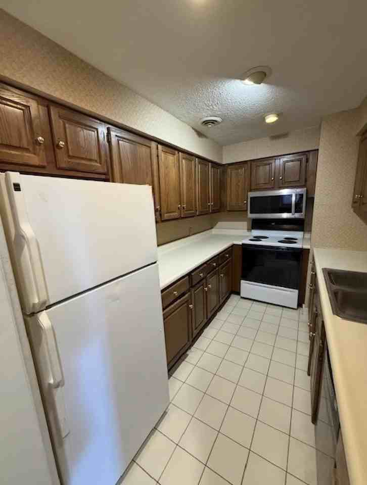 388 Central Ave #4 - Photo 5 of 15