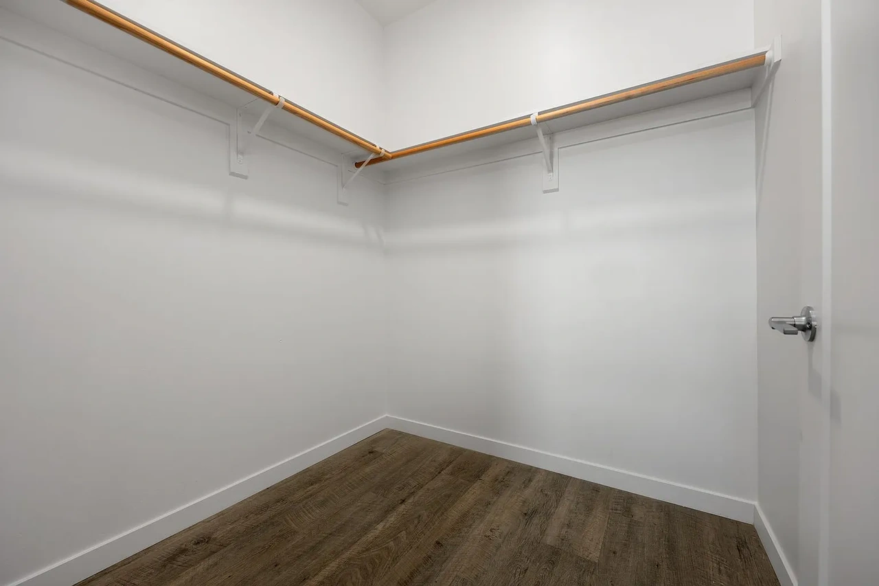 2605 Brookside Dr - Photo 7 of 21