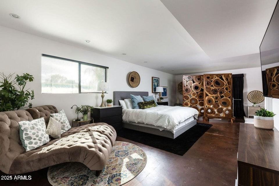 5002 N 38th Pl - Photo 3 of 44