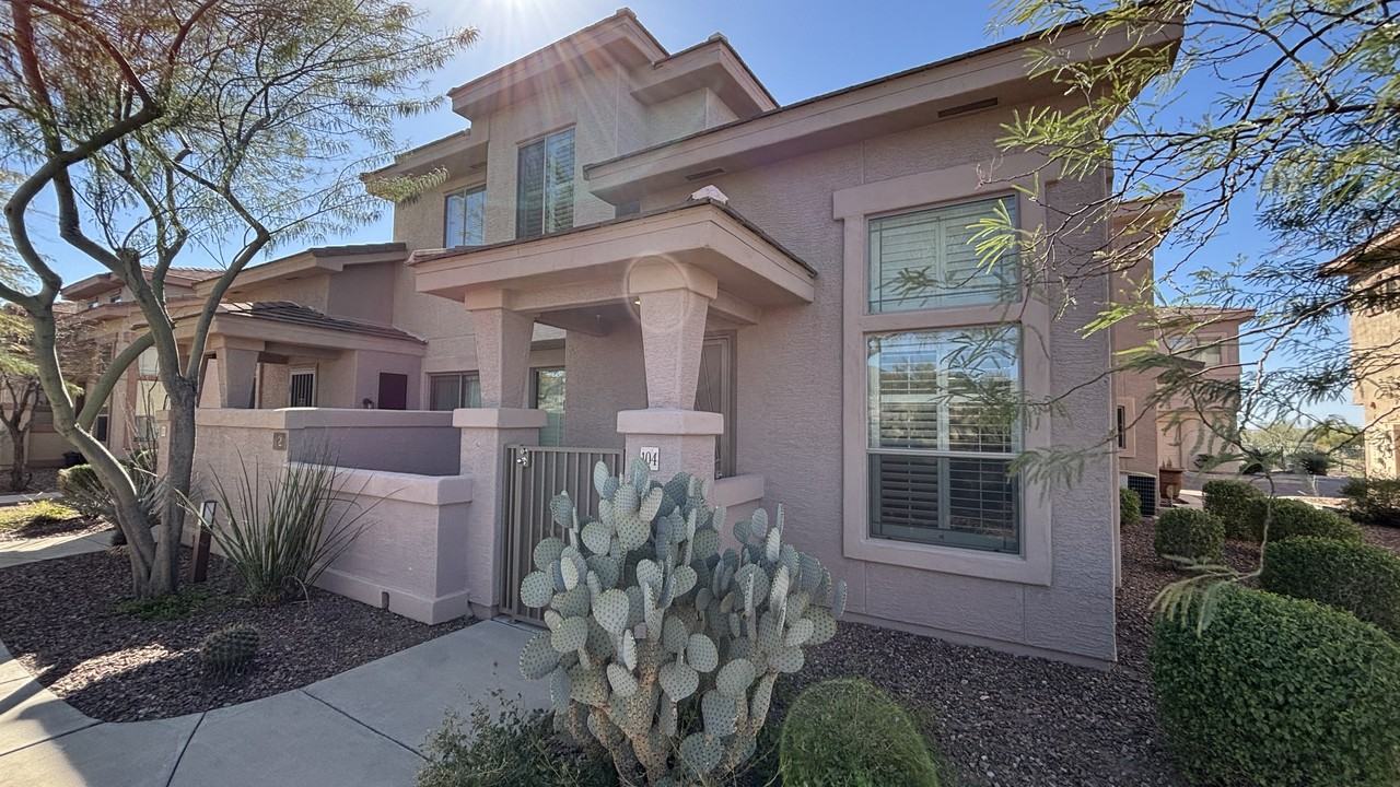 42424 N Gavilan Peak Pkwy - Photo 2 of 29