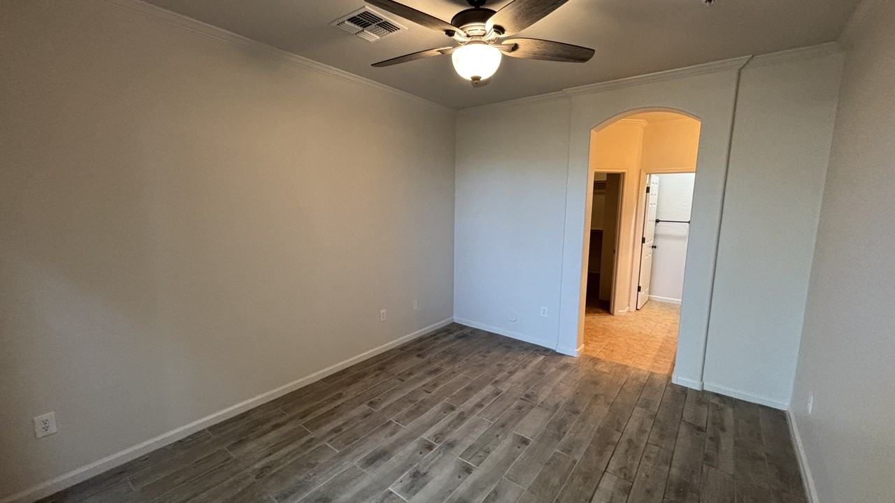 42424 N Gavilan Peak Pkwy - Photo 5 of 29