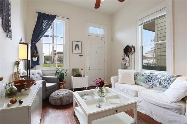 2010 Saint Andrew St - Photo 3 of 11