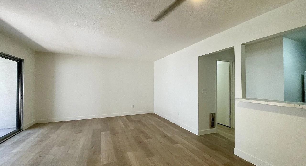 3266 Ashford St #M - Photo 7 of 14