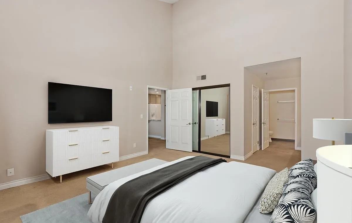 5645 Friars Rd #397 - Photo 7 of 17