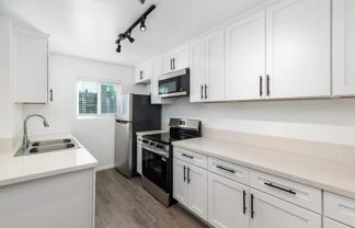 6738 University Ave - Photo 1 of 1