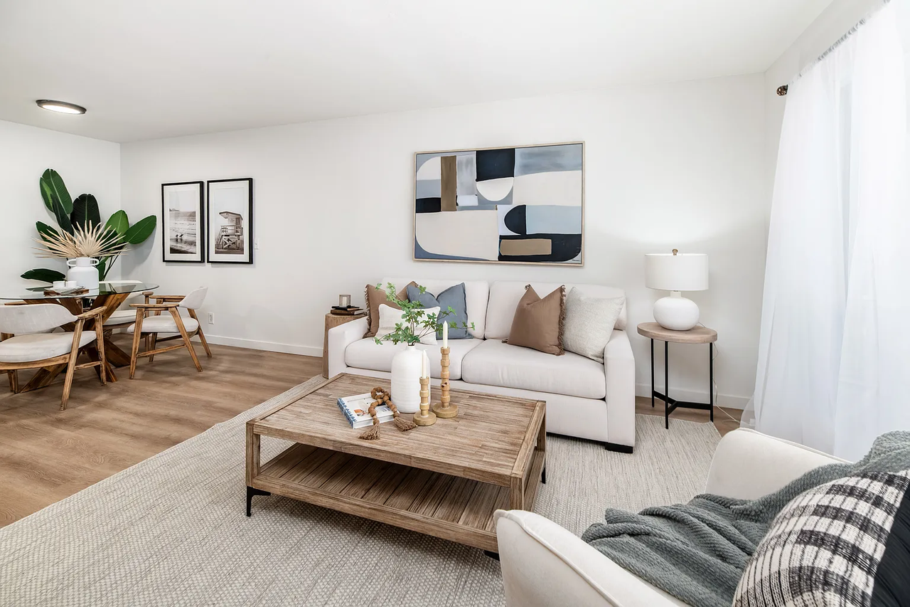 13754 Mango Dr #111 - Photo 7 of 11