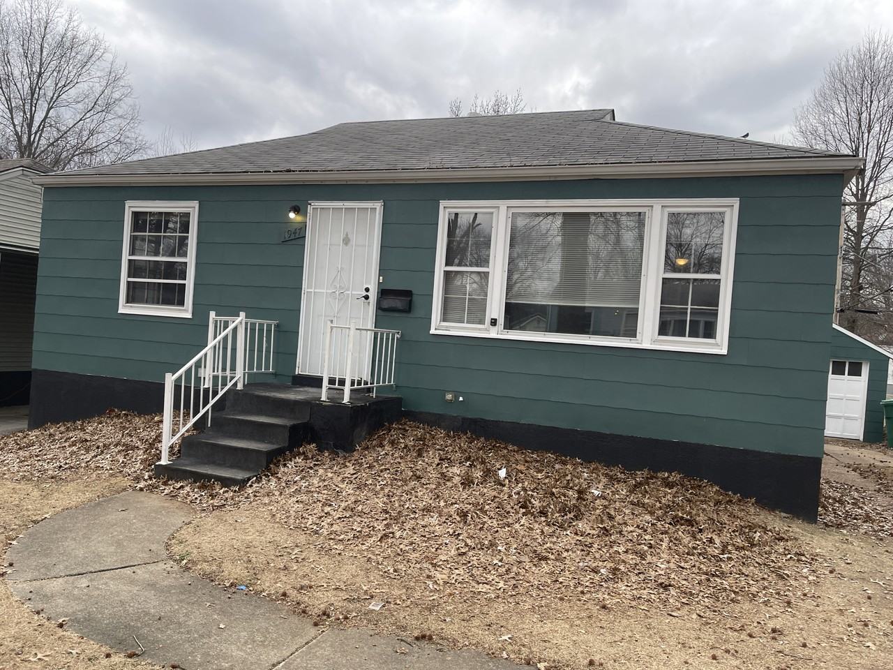 1947 Raft Dr - Photo 2 of 23