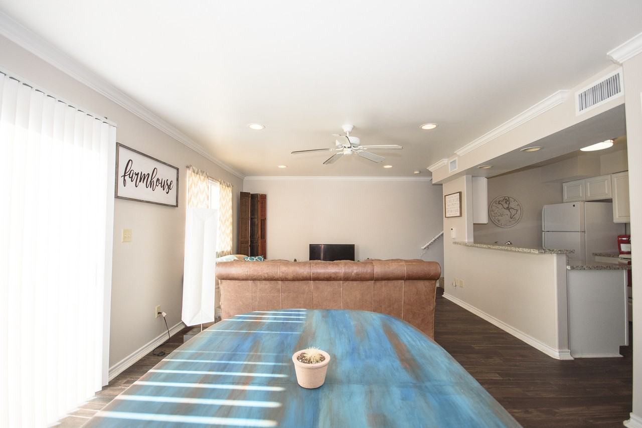 1502B Creekside Ln - Photo 4 of 24