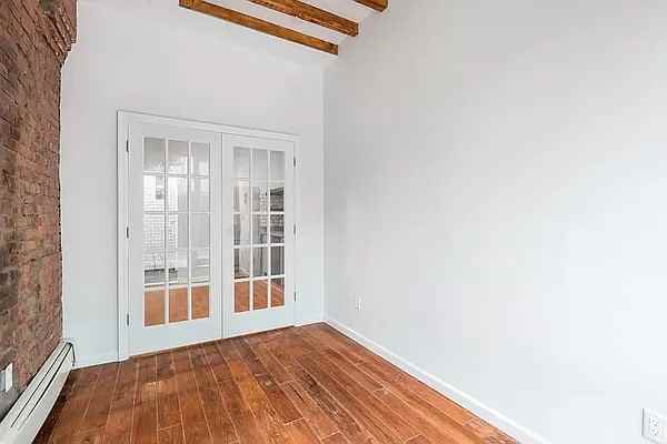 544 W 49th St #2 - Photo 4 of 7