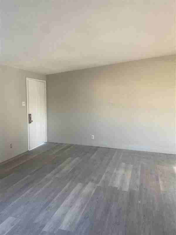 8300 Hatina Dr - Photo 2 of 12