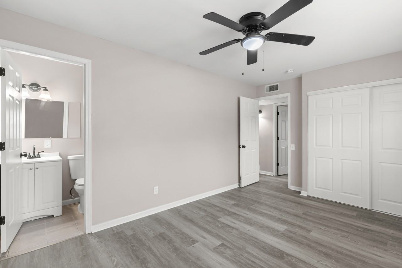 11702 Criterion Ave - Photo 3 of 28