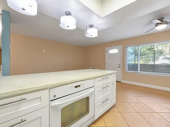 7555 Linda Vista Rd - Photo 7 of 10