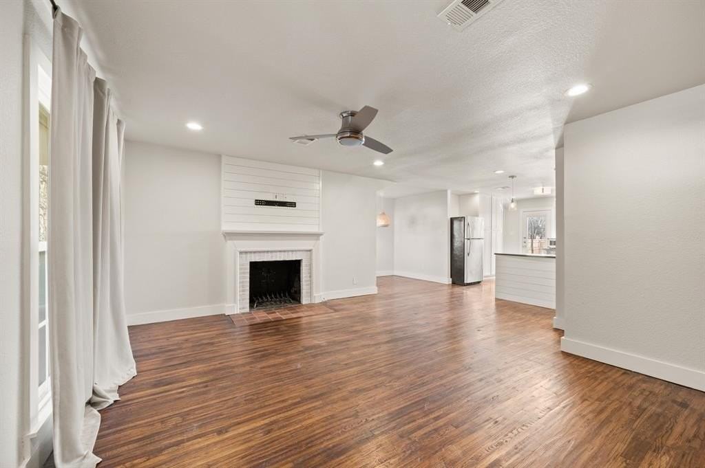 3809 Carolyn Rd - Photo 5 of 26