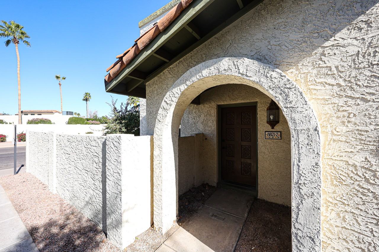 8821 S 48th St #2 - Photo 2 of 29