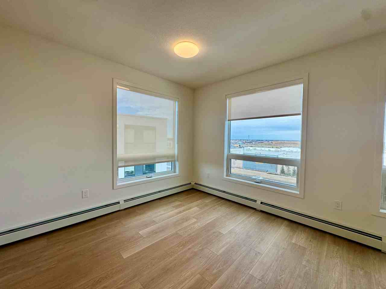 8503 19 Ave Se - Photo 5 of 21