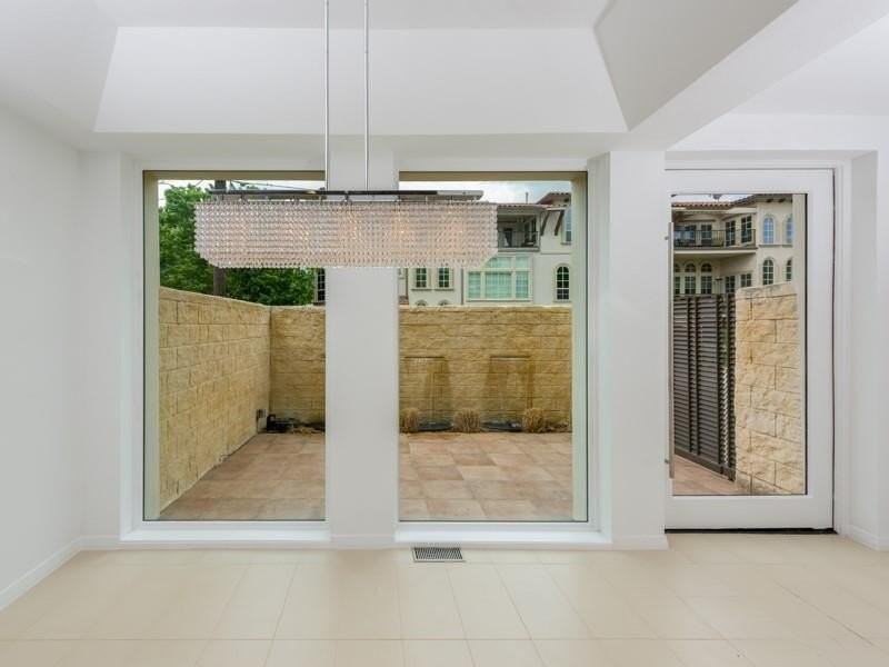 3408 Armstrong Ave - Photo 5 of 15