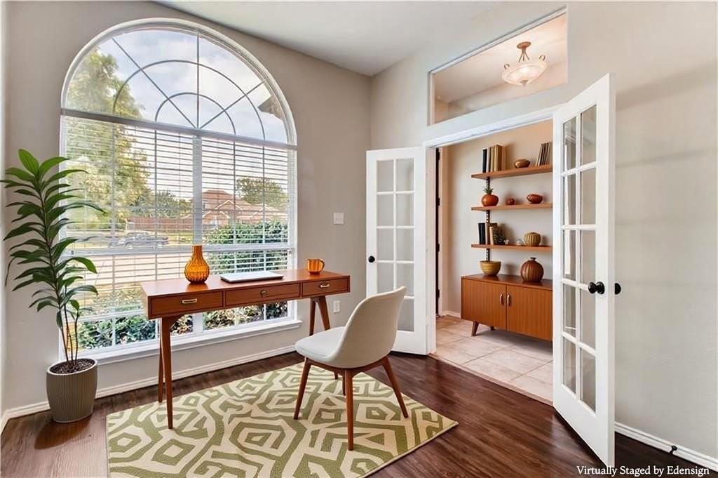 12621 Greenhaven Dr - Photo 2 of 24