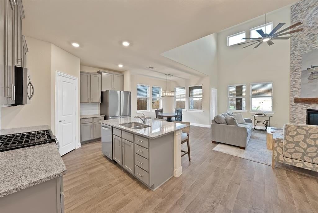 11021 Canyon Mine Dr - Photo 6 of 27