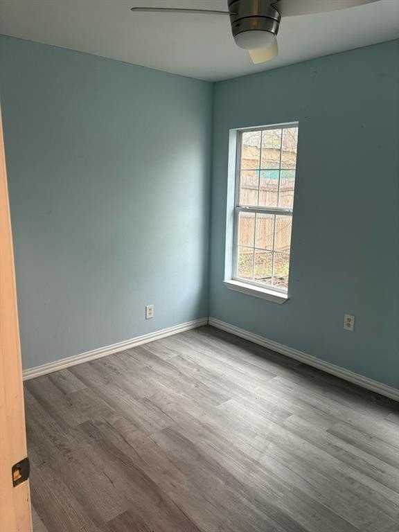 4408 Mckibben St - Photo 4 of 6